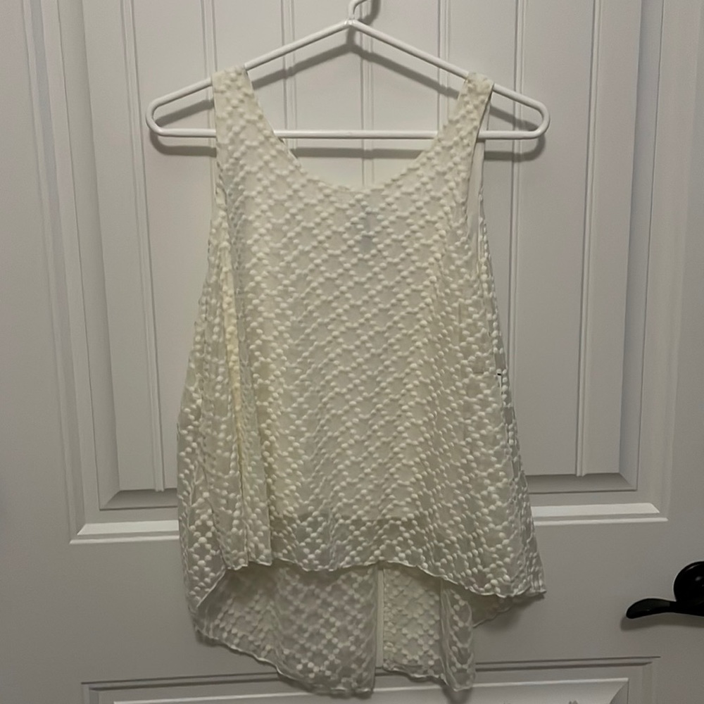 Hi-lo Sleeveless Blouse